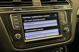 harmaa Volkswagen Tiguan 2017 kuva 26.