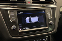 harmaa Volkswagen Tiguan 2017 kuva 30.