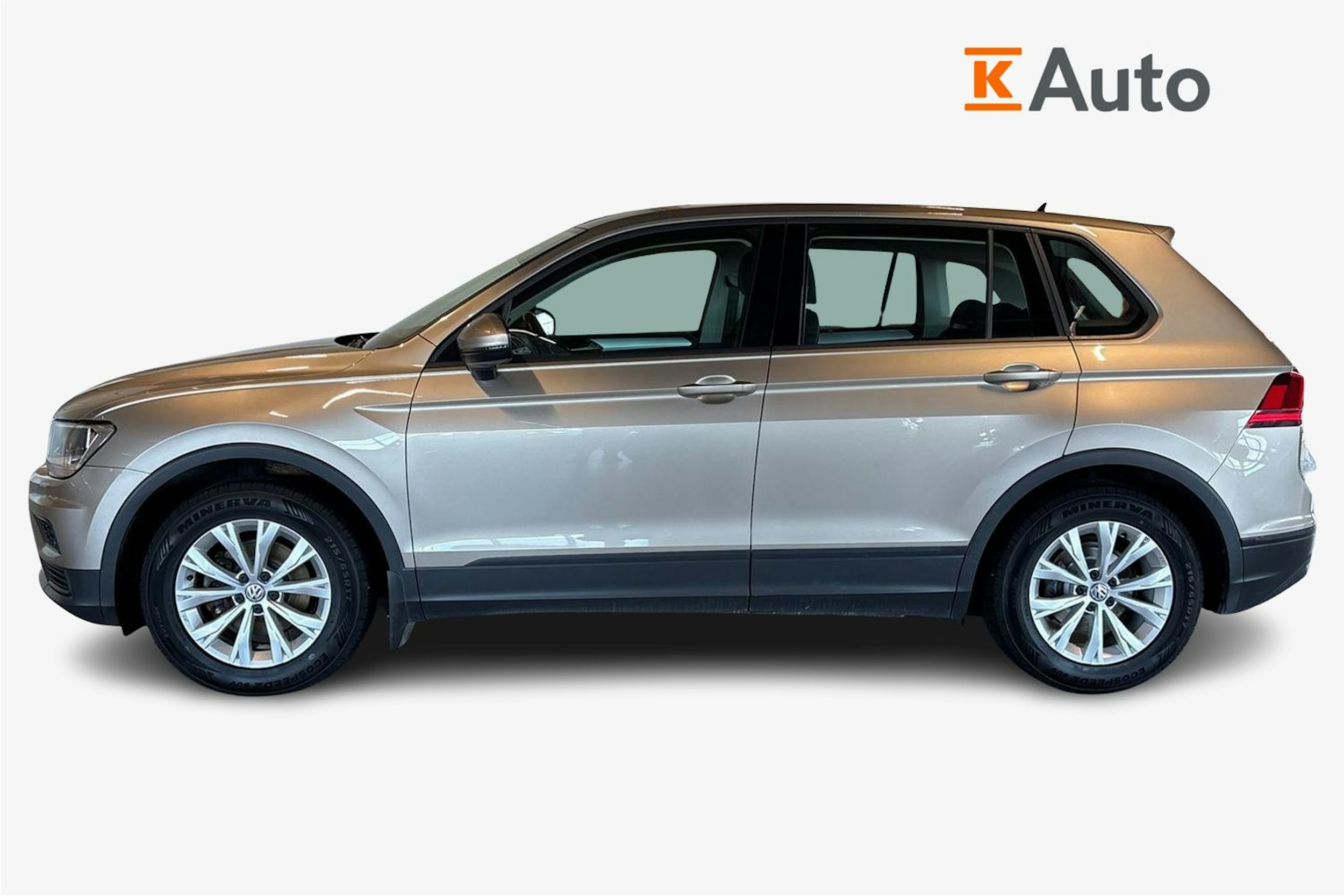 Ruskea (beige) Volkswagen Tiguan 2017 kuva 6.