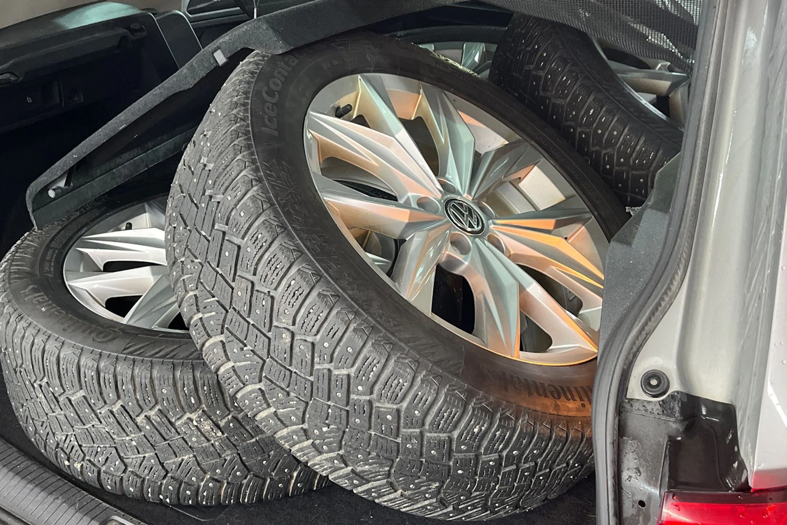 Harmaa Volkswagen Tiguan 2017 kuva 10.