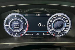Harmaa Volkswagen Tiguan 2017 kuva 12.