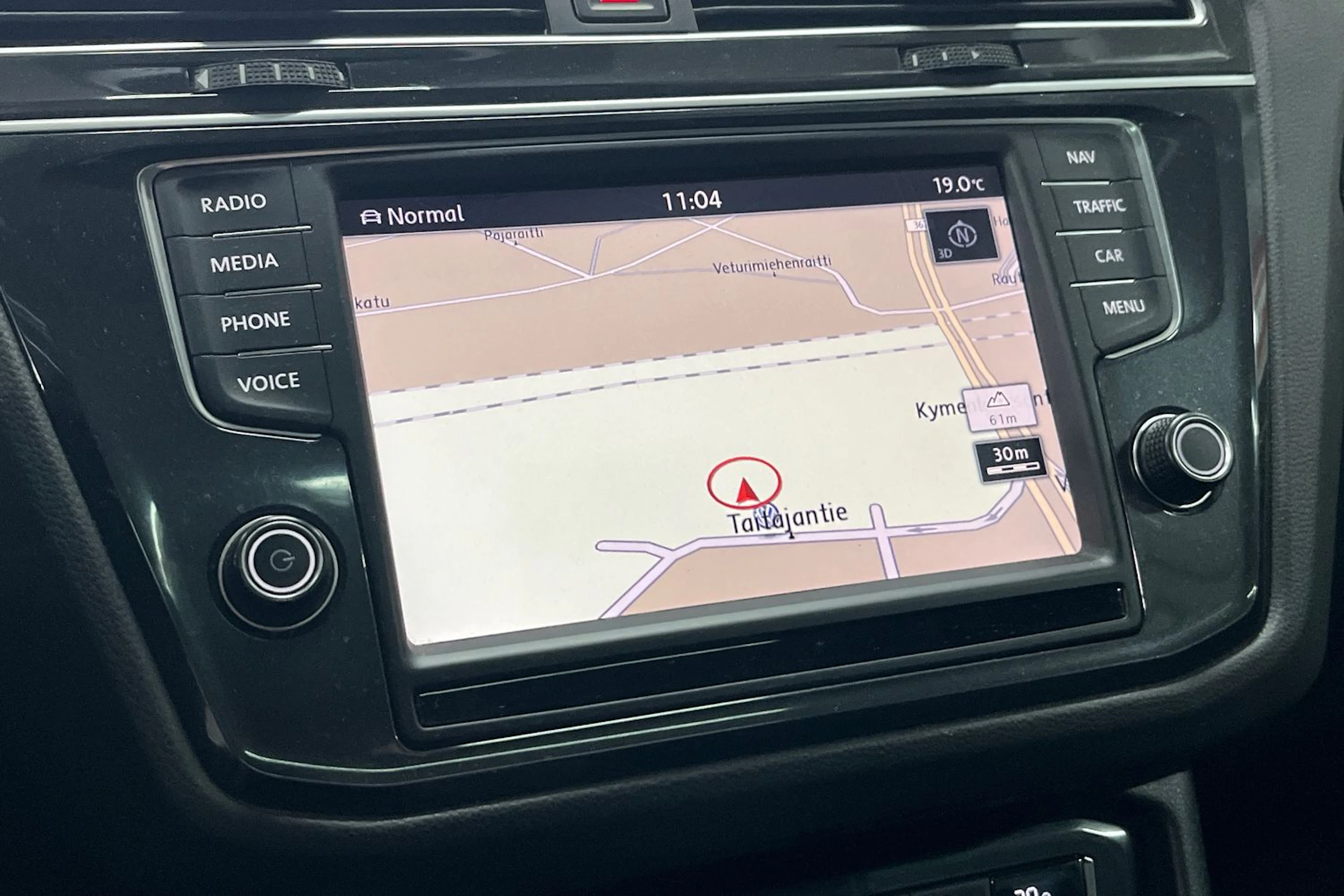Harmaa Volkswagen Tiguan 2017 kuva 16.