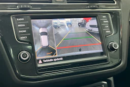 Harmaa Volkswagen Tiguan 2017 kuva 17.