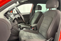 Oranssi Volkswagen Tiguan 2017 kuva 14.