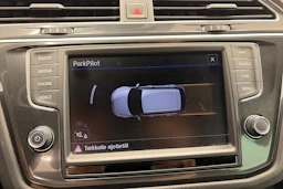 Oranssi Volkswagen Tiguan 2017 kuva 19.