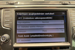 Oranssi Volkswagen Tiguan 2017 kuva 22.