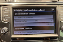 Oranssi Volkswagen Tiguan 2017 kuva 24.