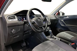 punainen Volkswagen Tiguan 2017 kuva 8.