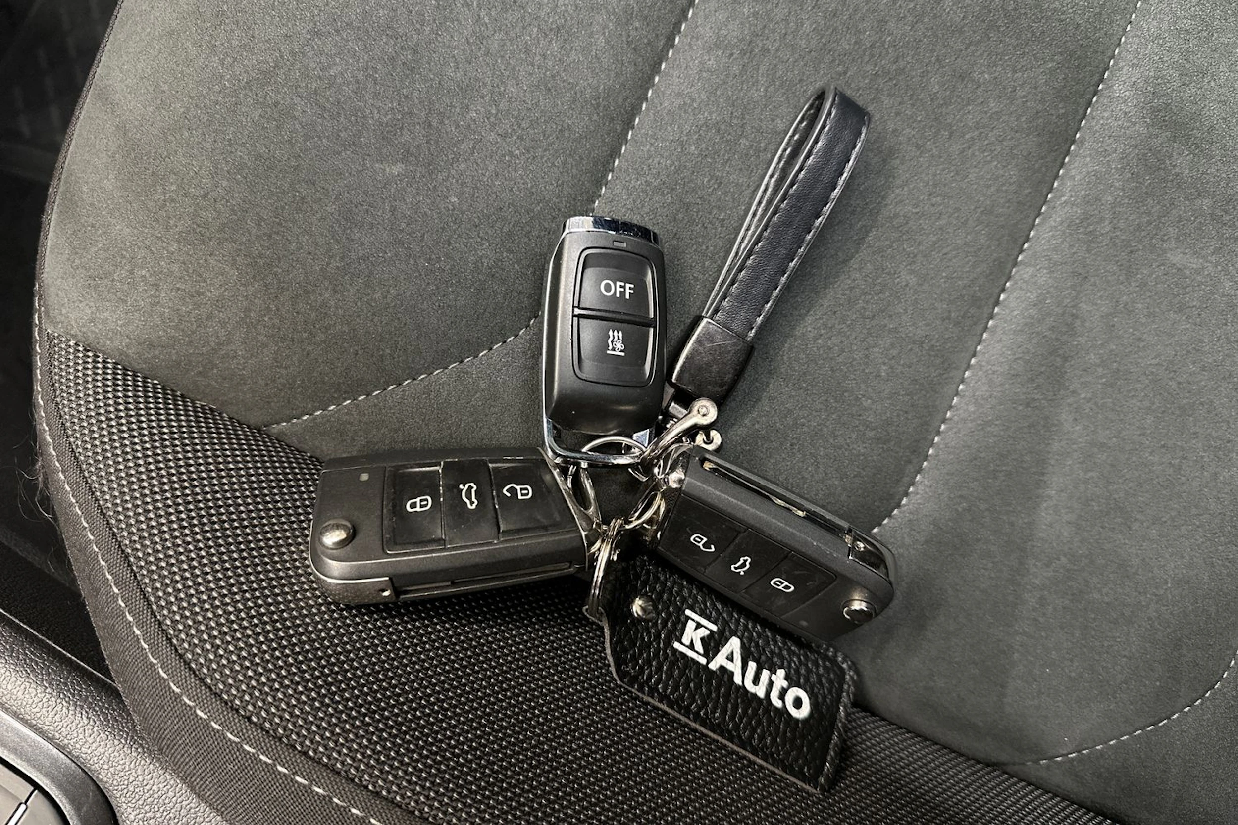punainen Volkswagen Tiguan 2017 kuva 26.