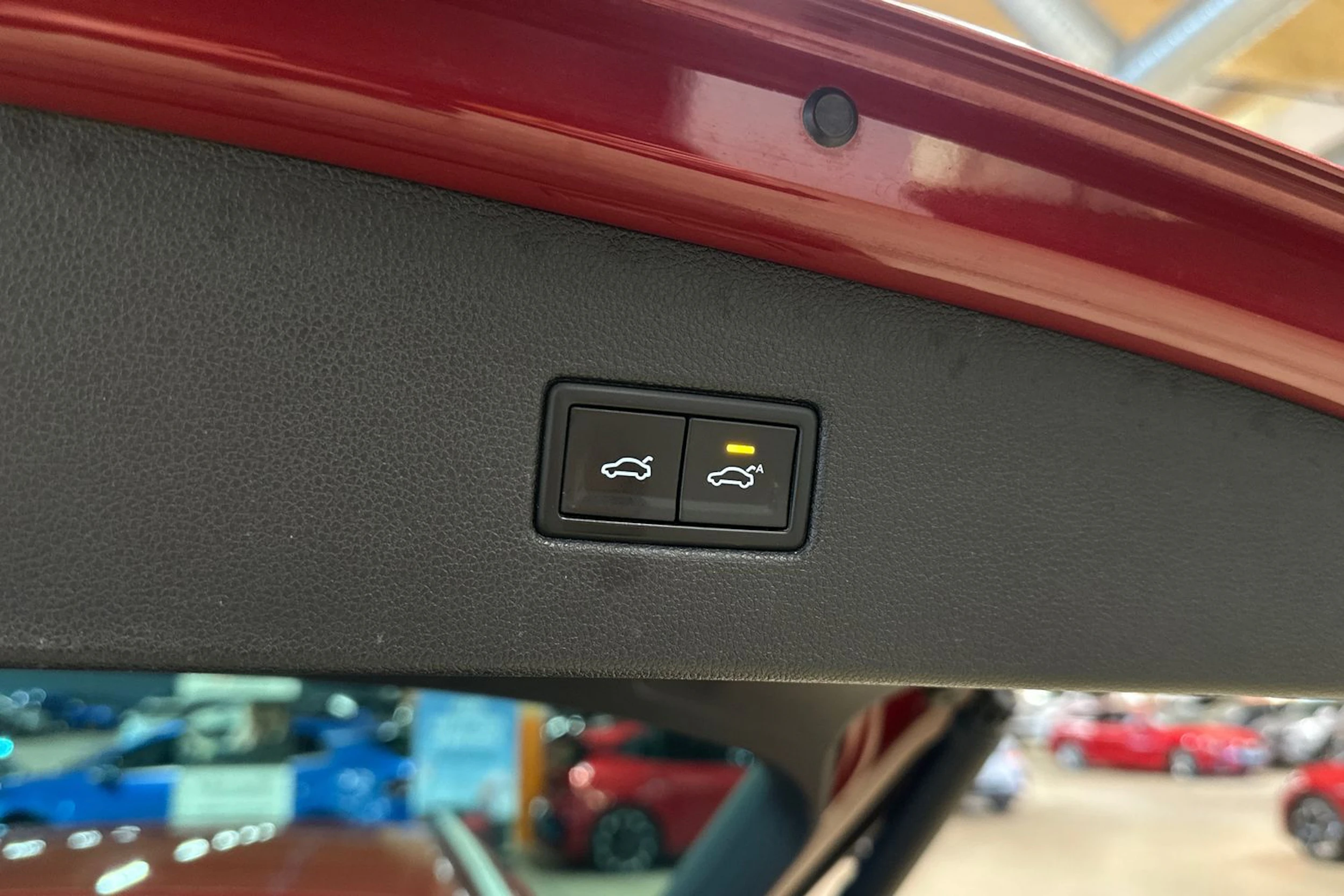 punainen Volkswagen Tiguan 2017 kuva 35.