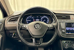 musta Volkswagen Tiguan 2017 kuva 16.