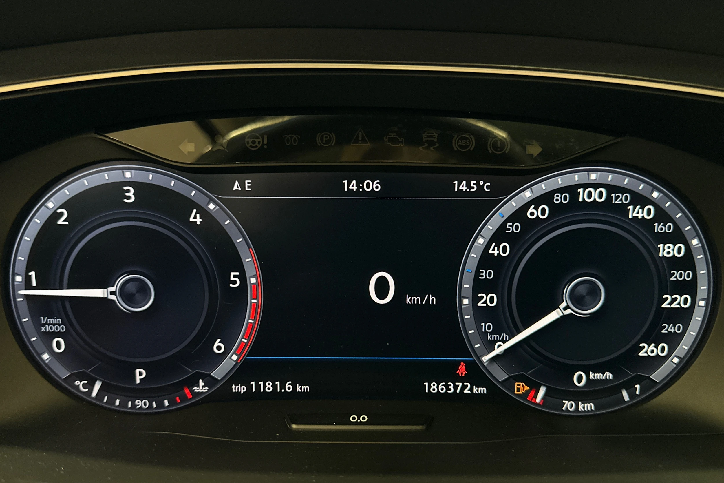 musta Volkswagen Tiguan 2017 kuva 19.