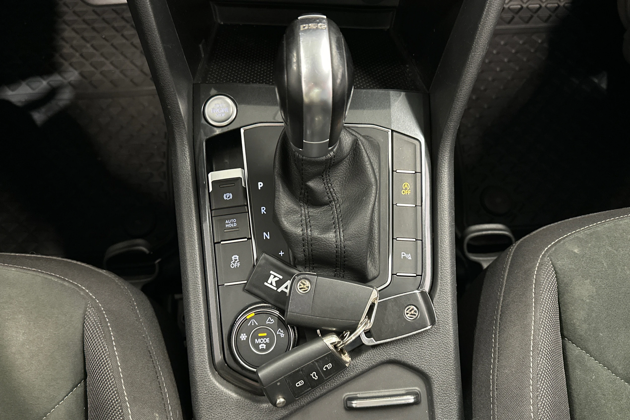 musta Volkswagen Tiguan 2017 kuva 20.