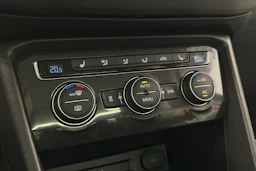 musta Volkswagen Tiguan 2017 kuva 21.
