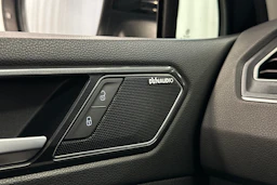 musta Volkswagen Tiguan 2017 kuva 29.