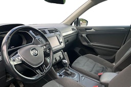 Musta Volkswagen Tiguan 2017 kuva 3.
