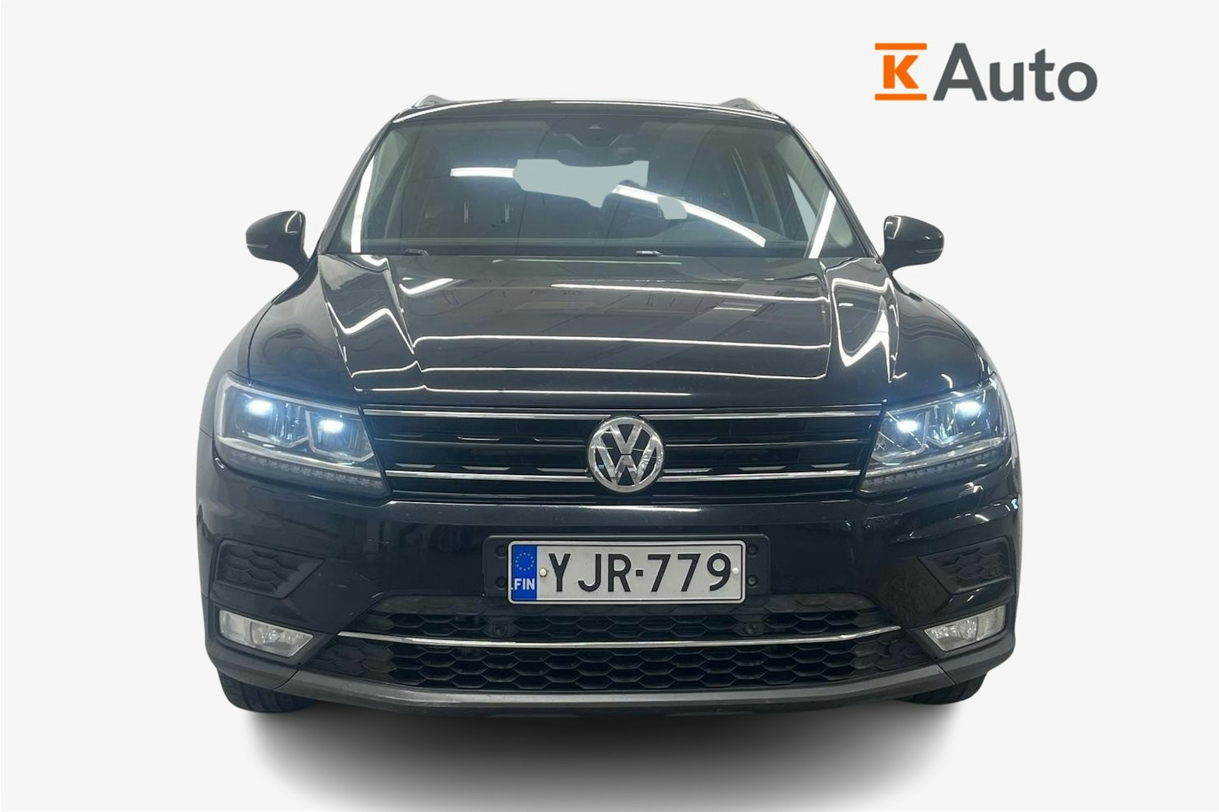 Musta Volkswagen Tiguan 2017 kuva 5.