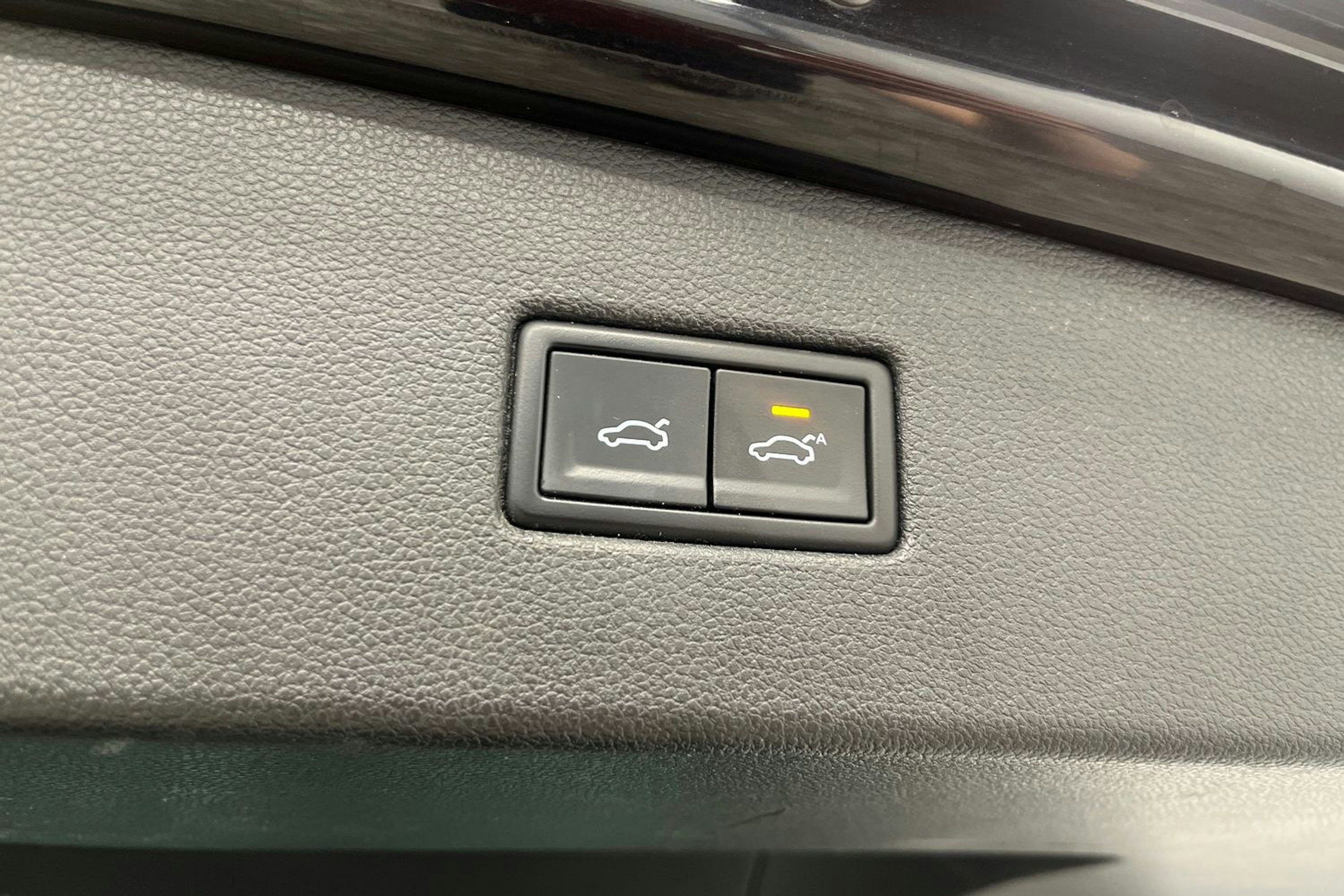 Musta Volkswagen Tiguan 2017 kuva 26.