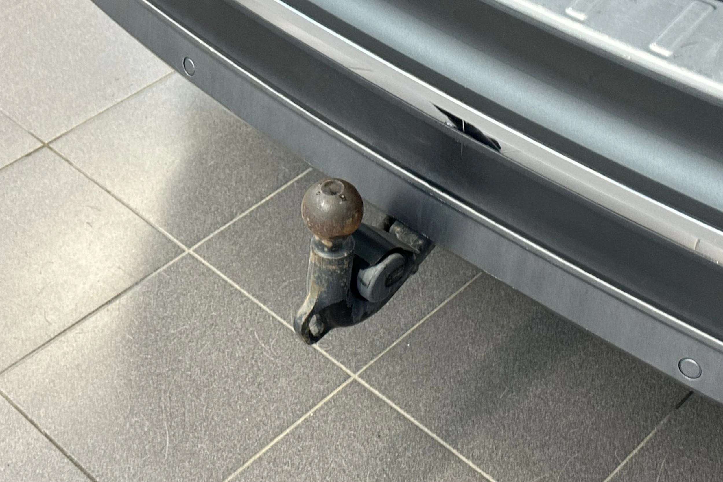 harmaa Volkswagen Tiguan 2017 kuva 16.