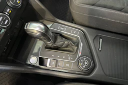 harmaa Volkswagen Tiguan 2017 kuva 22.