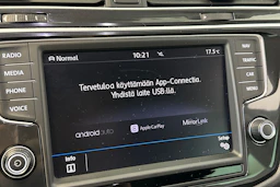 harmaa Volkswagen Tiguan 2017 kuva 26.