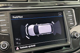 harmaa Volkswagen Tiguan 2017 kuva 27.