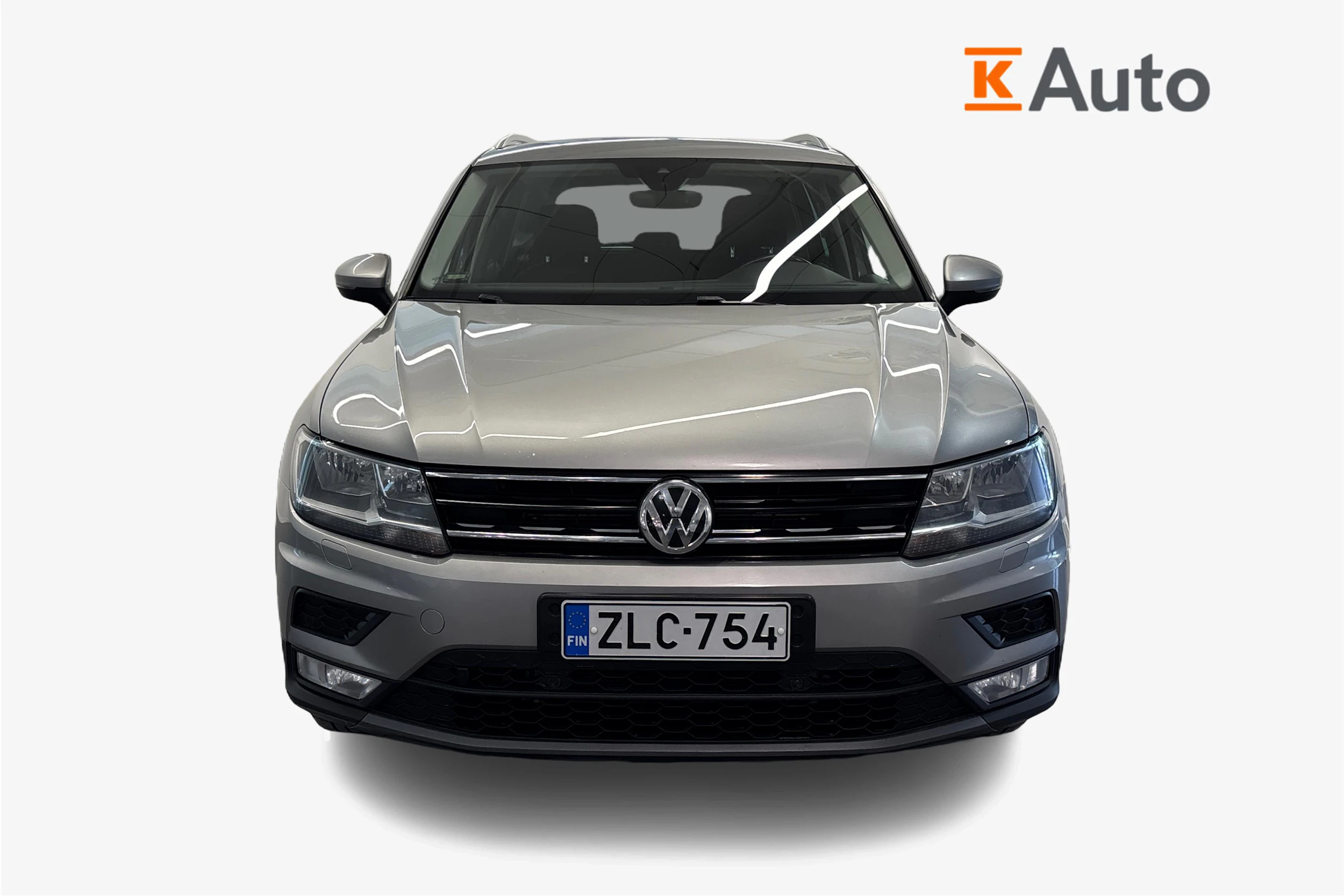 harmaa Volkswagen Tiguan 2017 kuva 4.