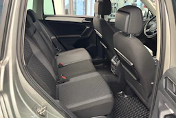harmaa Volkswagen Tiguan 2017 kuva 12.