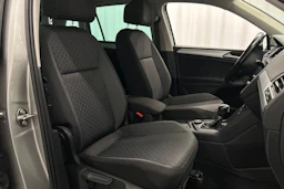harmaa Volkswagen Tiguan 2017 kuva 11.