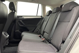 Valkoinen Volkswagen Tiguan 2017 kuva 8.