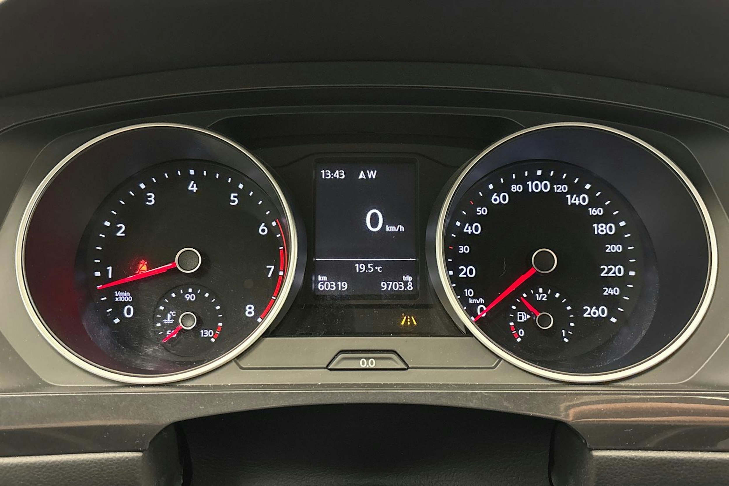 Valkoinen Volkswagen Tiguan 2017 kuva 13.