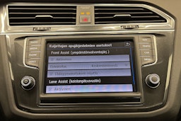 Valkoinen Volkswagen Tiguan 2017 kuva 15.