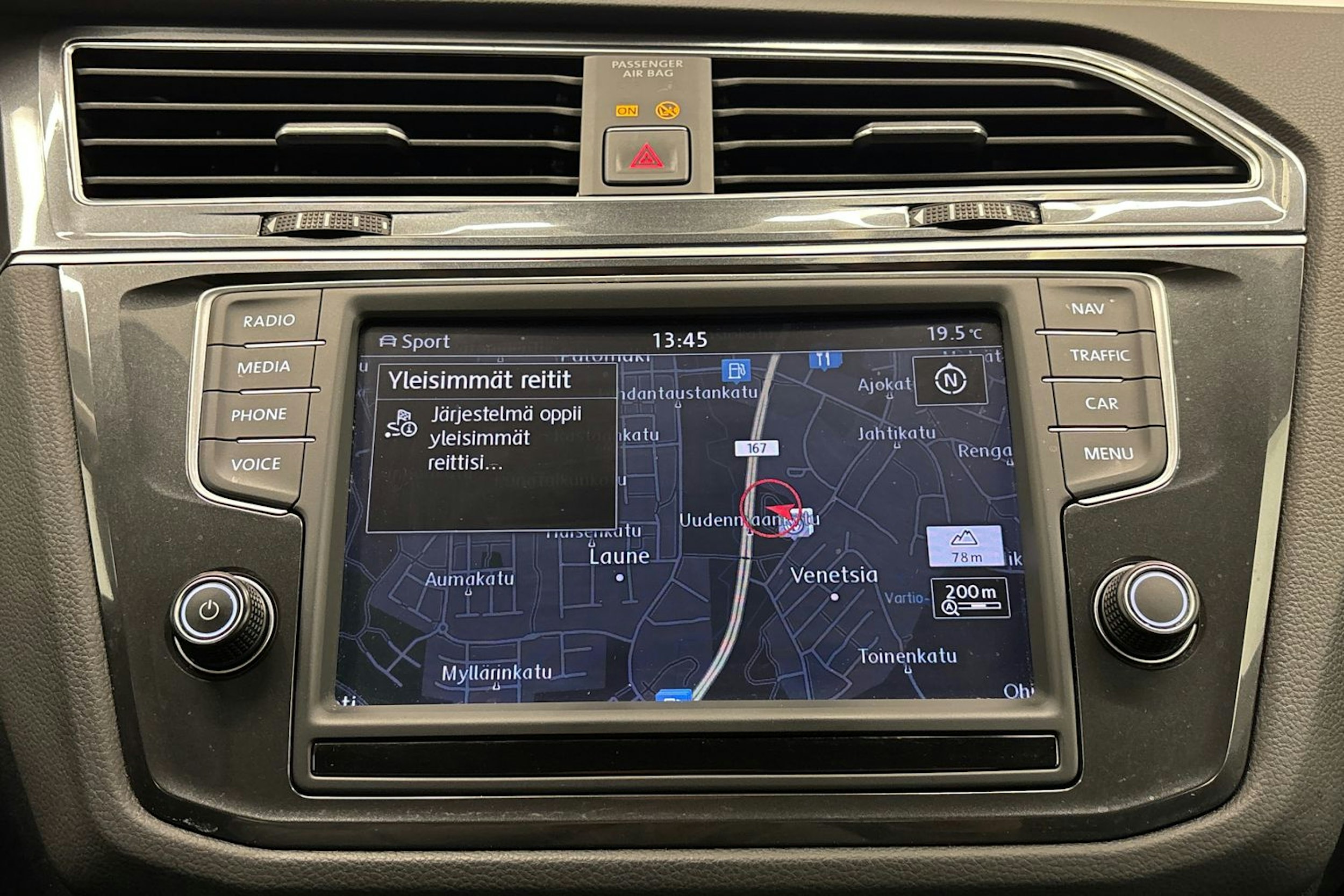Valkoinen Volkswagen Tiguan 2017 kuva 16.