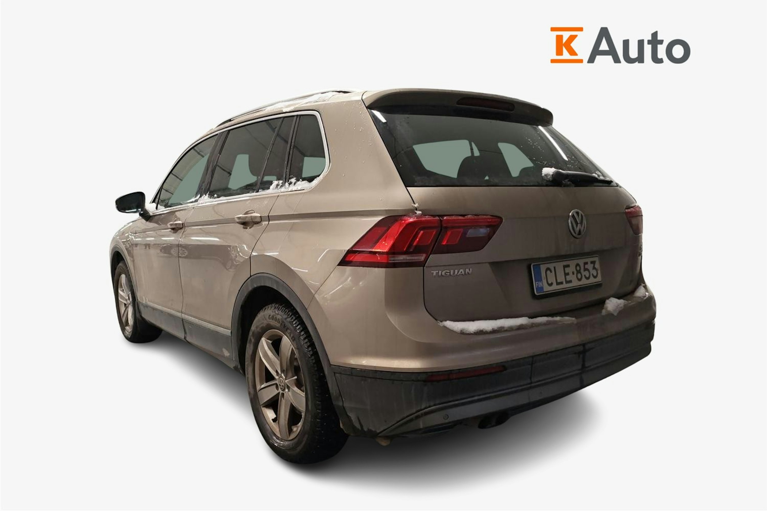 ruskea (beige) Volkswagen Tiguan 2018 kuva 2.