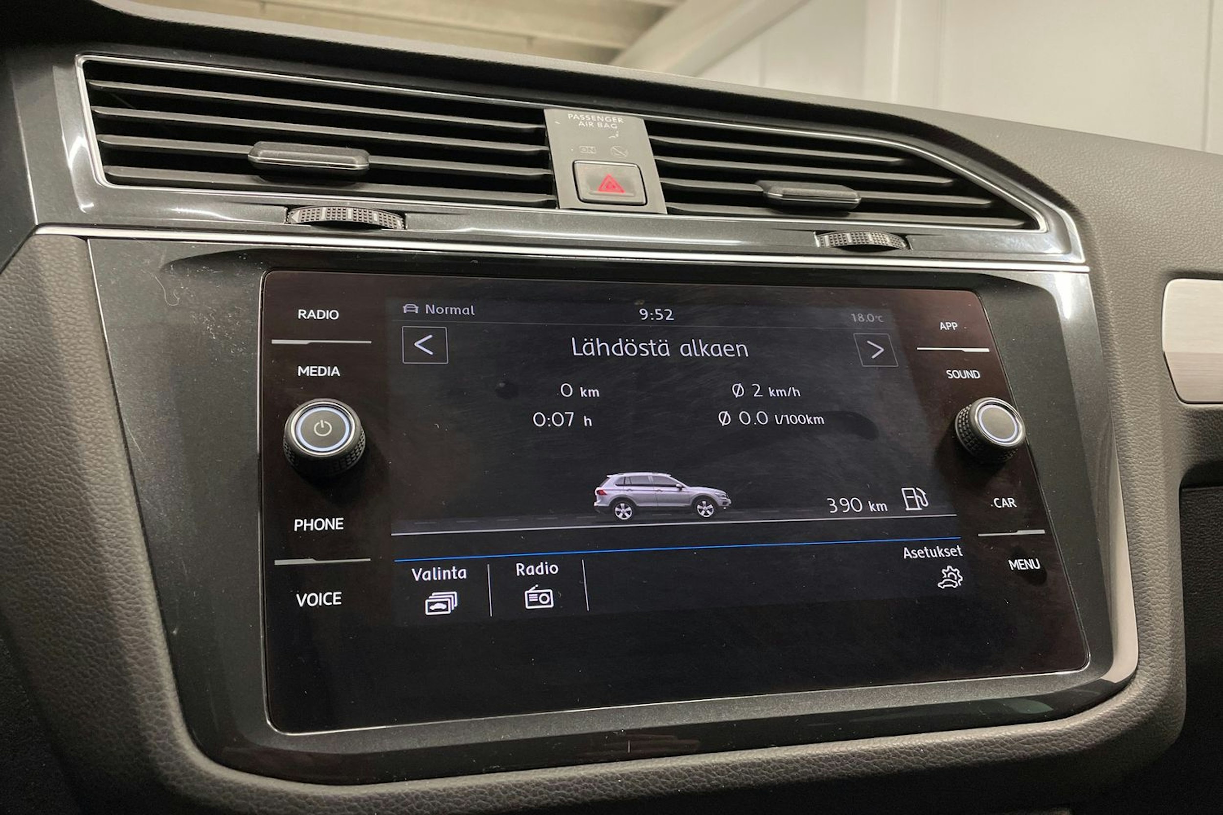 met. sininen Volkswagen Tiguan 2018 kuva 15.