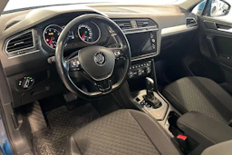 sininen Volkswagen Tiguan 2018 kuva 6.
