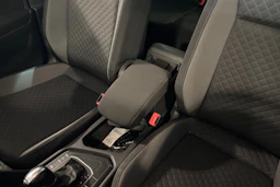 sininen Volkswagen Tiguan 2018 kuva 17.