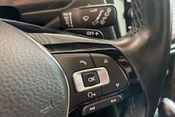 Valkoinen Volkswagen Tiguan 2018 kuva 18.