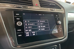 Valkoinen Volkswagen Tiguan 2018 kuva 24.