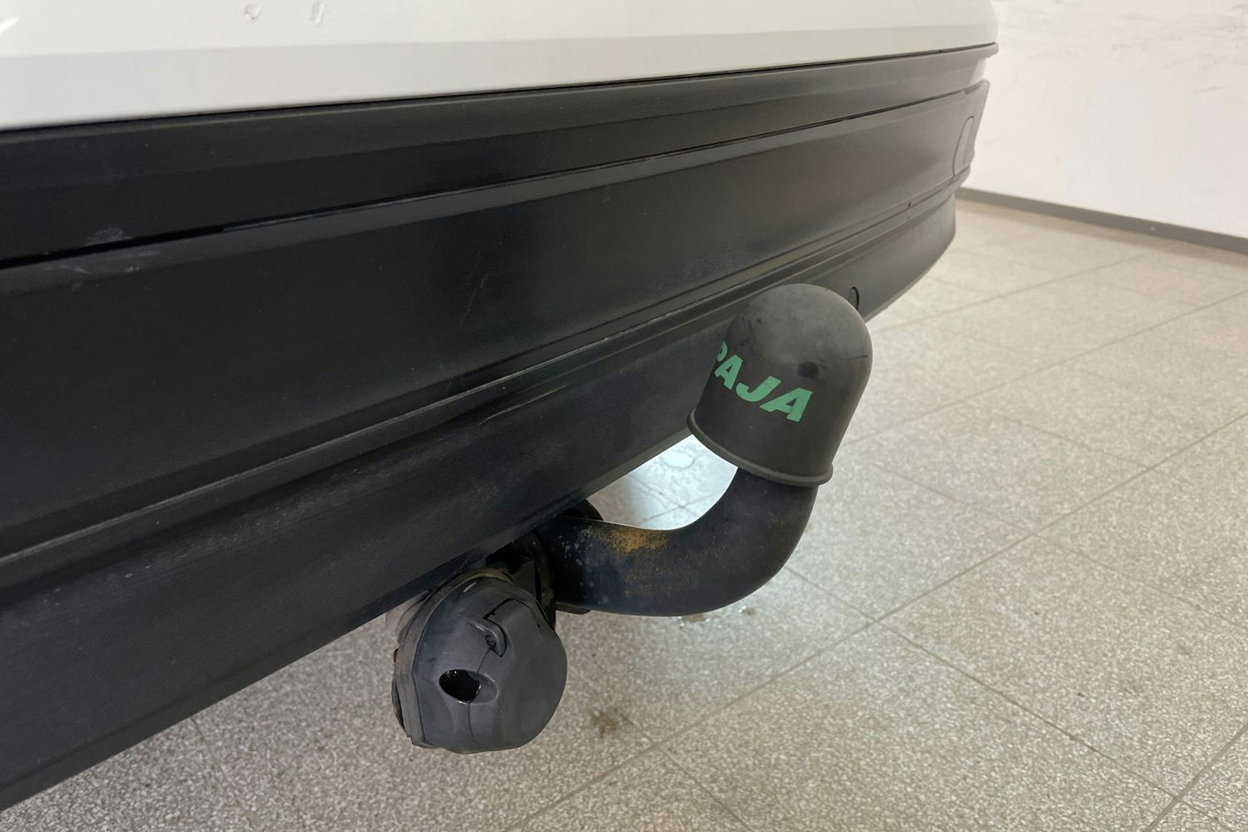 Valkoinen Volkswagen Tiguan 2018 kuva 31.