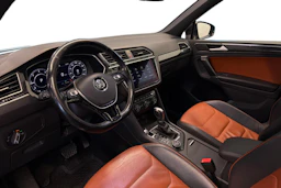 musta Volkswagen Tiguan 2018 kuva 8.