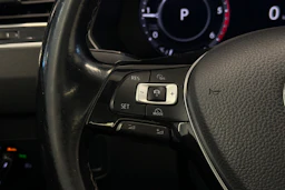 musta Volkswagen Tiguan 2018 kuva 23.