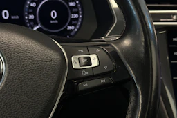 musta Volkswagen Tiguan 2018 kuva 24.