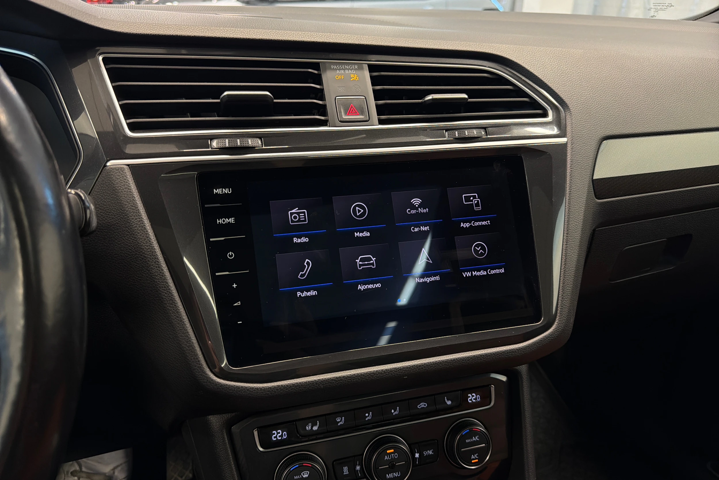 musta Volkswagen Tiguan 2018 kuva 32.