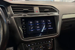 musta Volkswagen Tiguan 2018 kuva 32.