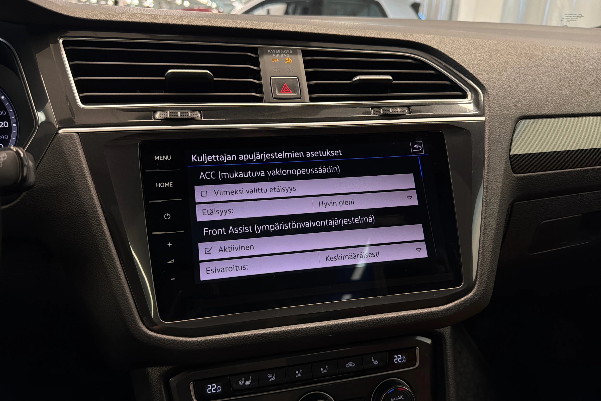 musta Volkswagen Tiguan 2018 kuva 33.