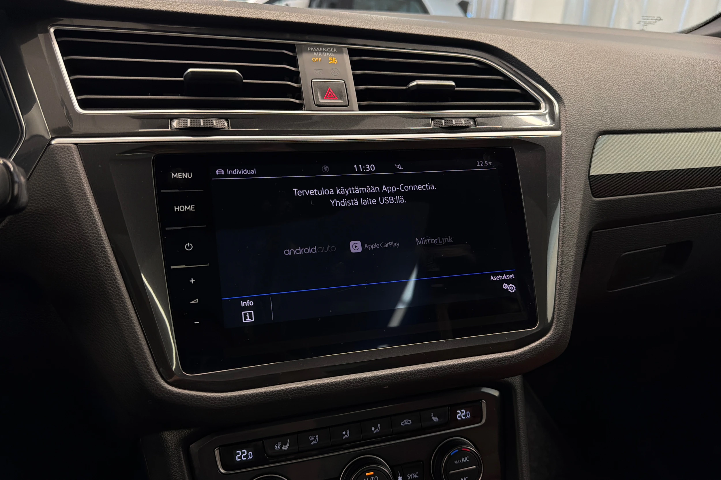 musta Volkswagen Tiguan 2018 kuva 39.