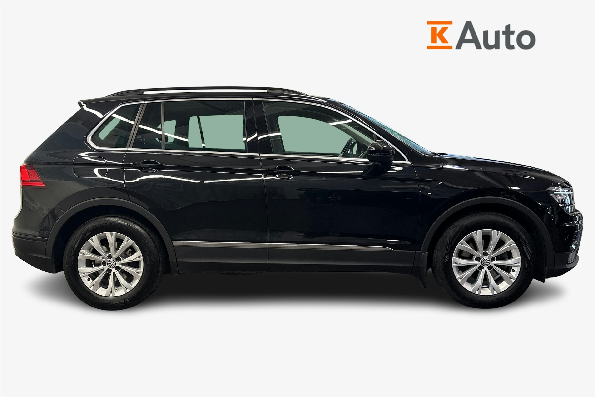 musta Volkswagen Tiguan 2018 kuva 6.