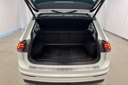 valkoinen Volkswagen Tiguan 2018 kuva 11.