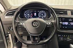 valkoinen Volkswagen Tiguan 2018 kuva 13.
